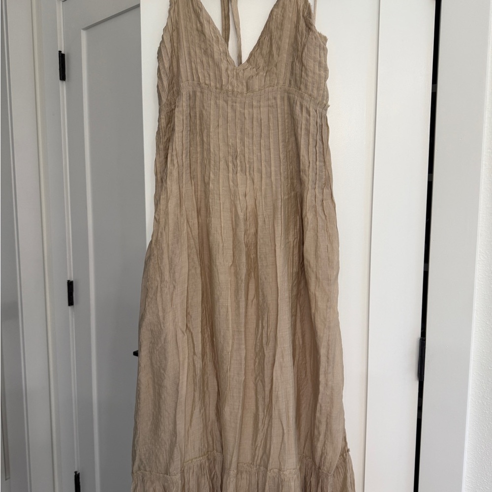Free People Pintuck Maxi!🌸